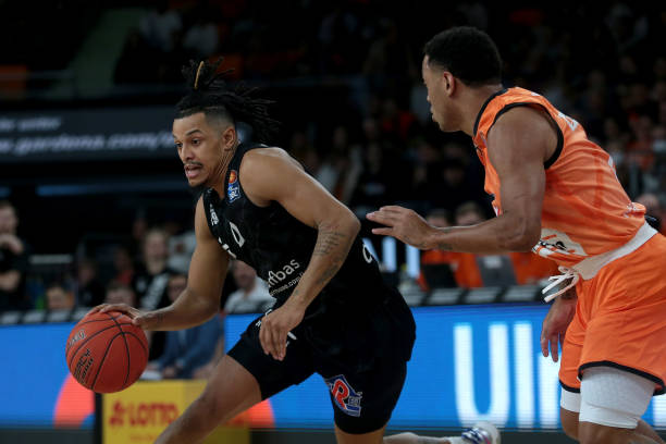 宇首秀12 宇首秀12